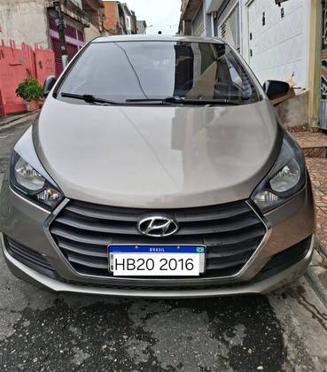 HYUNDAI HB20 1.0 COMFORT PLUS 12V FLEX 4P MANUAL